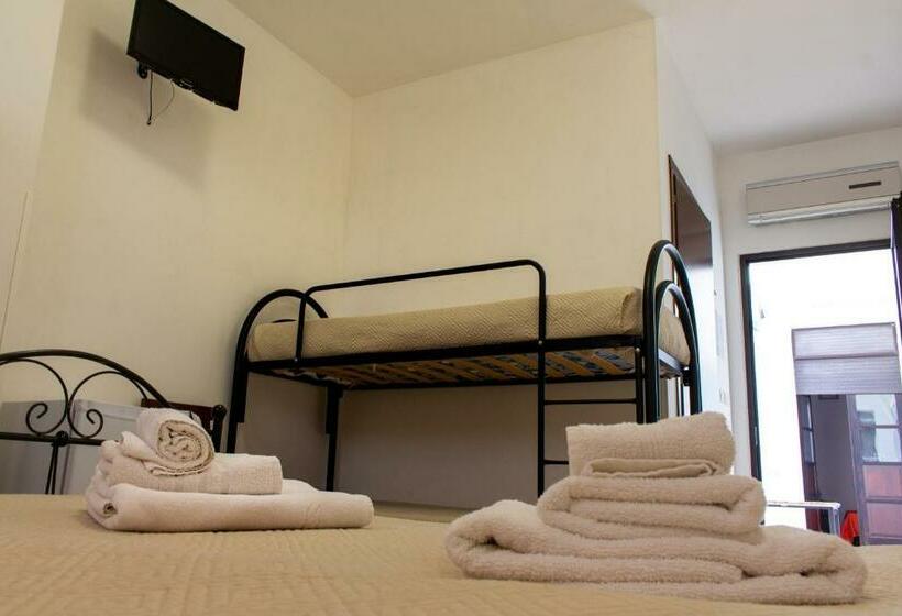 Четырехместный Номер Стандарт, La Masseria Hotel Ristorante Centro Benessere