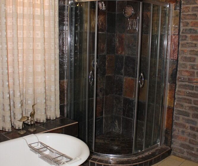 Семейный Номер, Royal Game Guest House