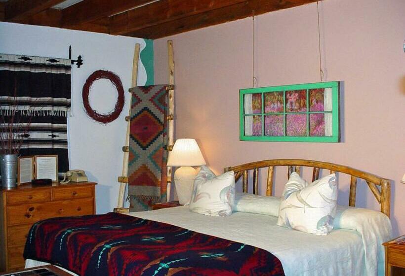 キングサイズベッドのスタンダードルーム, Inn On The Rio
