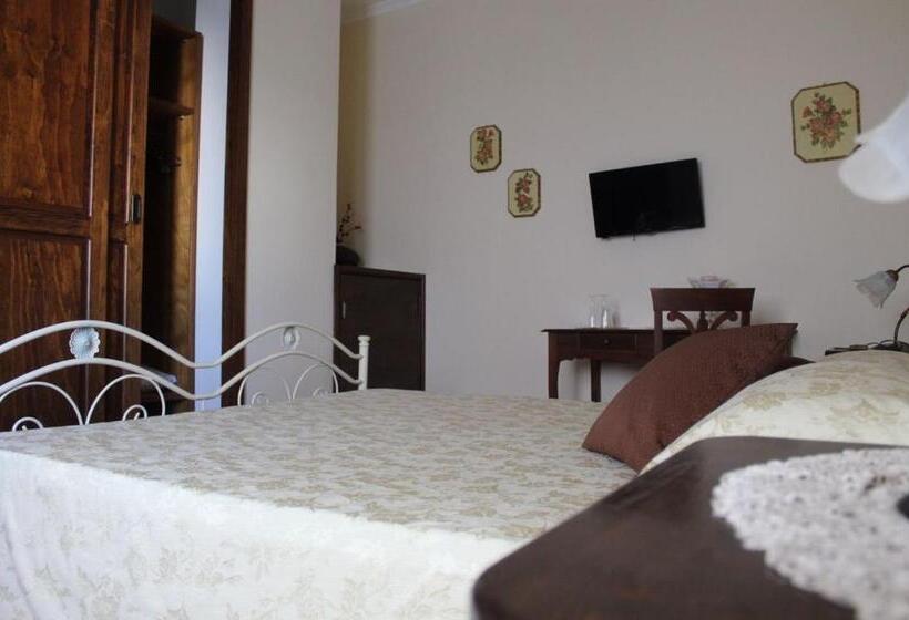 Четырехместный Номер Стандарт, B&b Donna Concetta