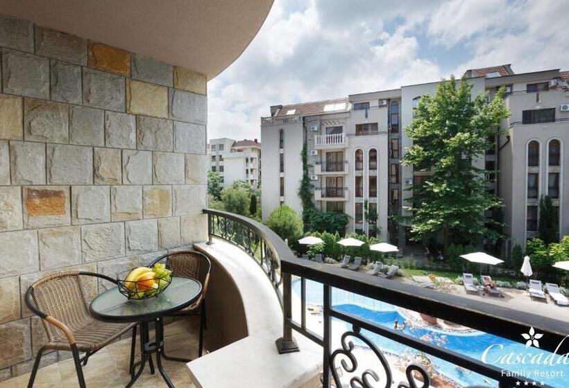 اتاق لوکس, Cascadas Family Resort