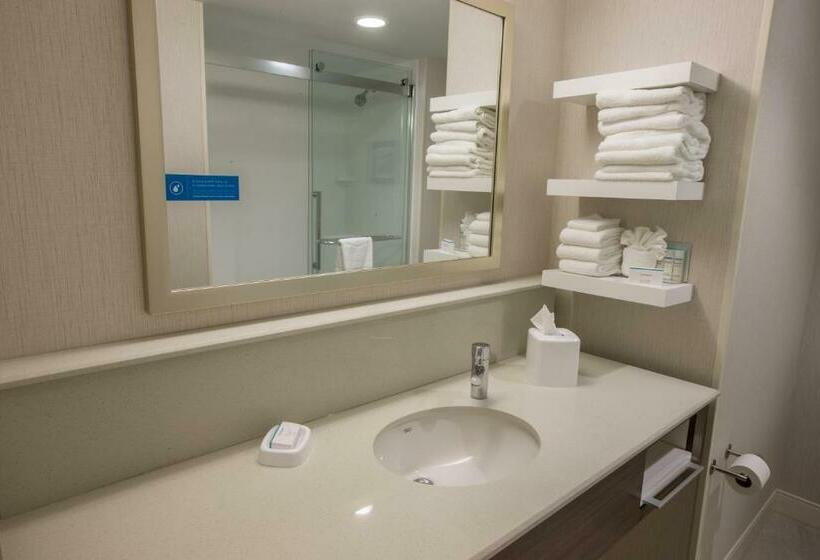 Стандартный Номер Кровать Кинг, Hampton Inn By Hilton Amesbury