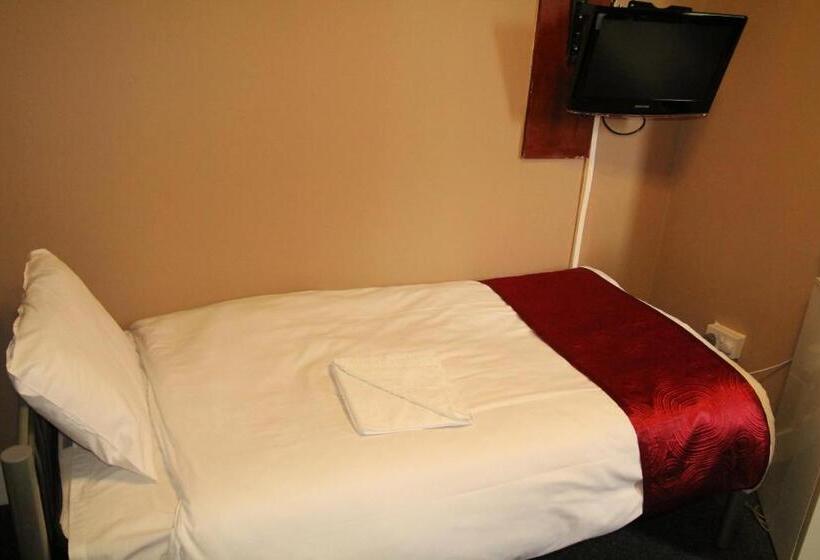 Номер Стандарт Трехместный, London Olympus Hotel Nirvana