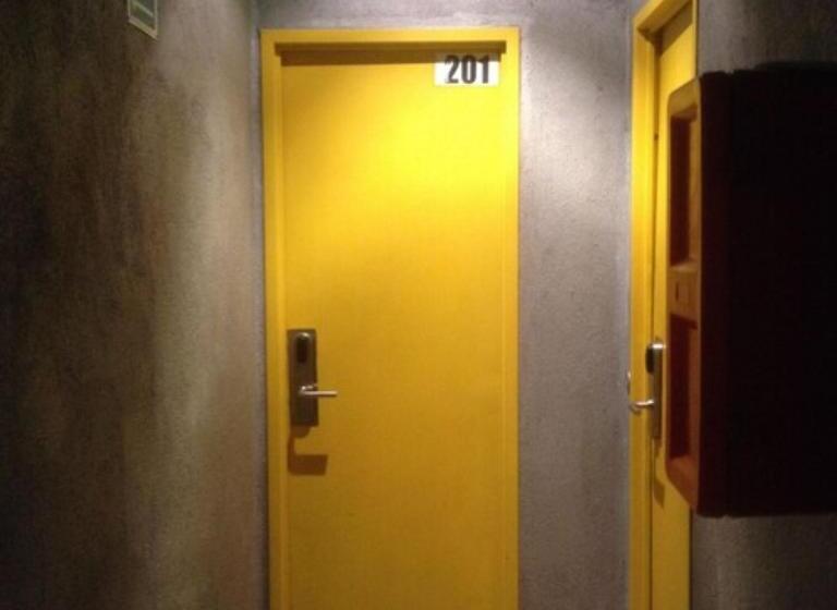 اتاق استاندارد با سرویس بهداشتی مشترک, Ideal Youth Hostel