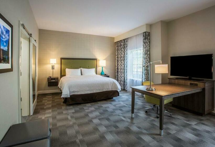 스탠다드 스튜디오 킹침대, Hampton Inn & Suites Yonkers   Westchester