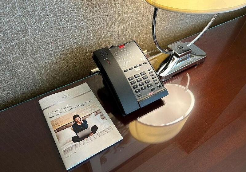 스위트 킹사이즈 침대, Sheraton Austin Georgetown Hotel & Conference Center