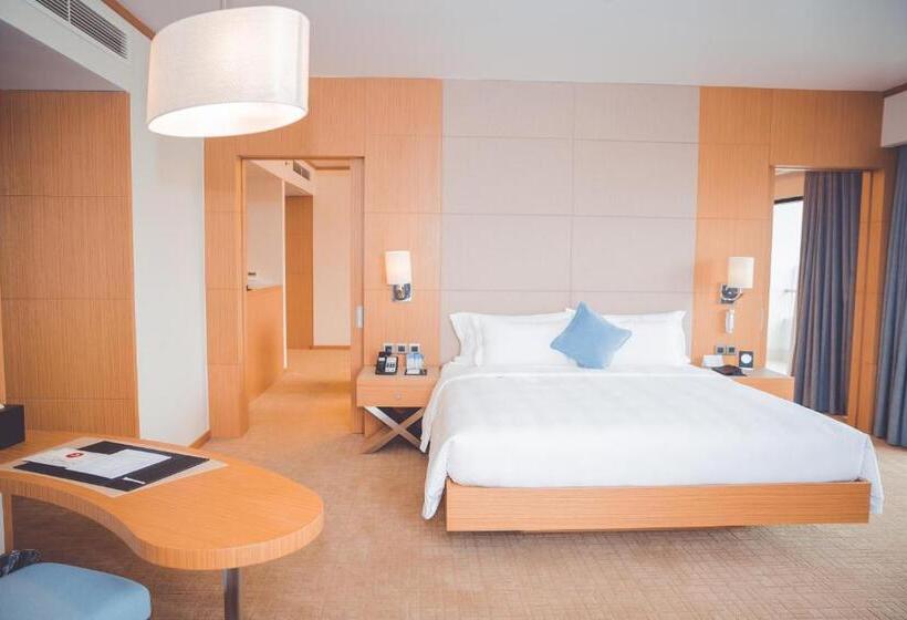 سوئیت با تخت بزرگ, Wyndham Legend Halong