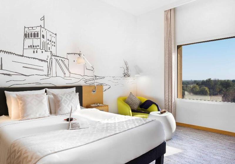 اتاق لوکس با چشم‌انداز استخر, Mercure Sohar