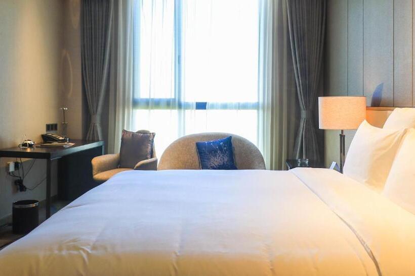Номер Superior Вид на Город, Pullman Nanchang Sunac