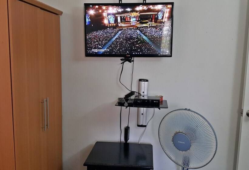 带共用浴室的标准房间, Sheylla's Place