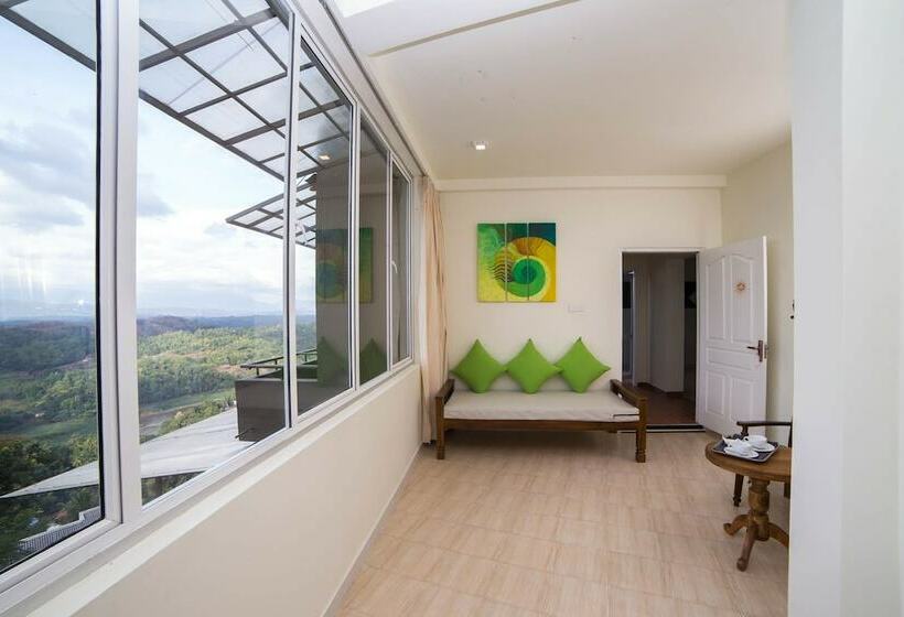 豪华三人间, Range Hotel Kandy