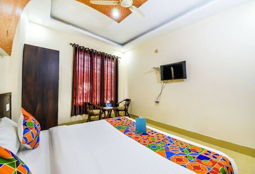 Номер Deluxe, Fabhotel Js Regency