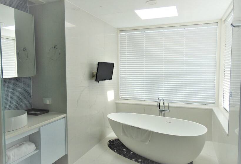 Королевский Люкс, Healthcare Town Resort