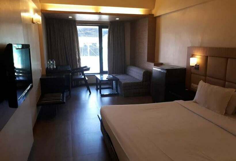 豪华房间, Kumar Resort By Turtle, Lonavala