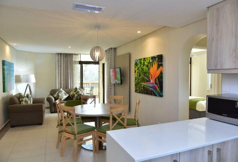 Apartamento 3 Dormitórios, La Lucia Sands Beach Resort