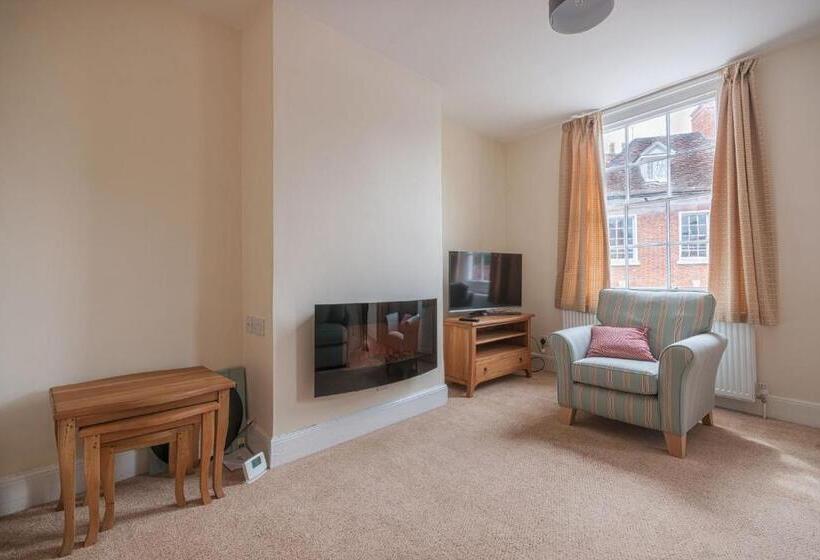 침실 1개 아파트, Town Centre Apartment Perfect Location With On Street Parking