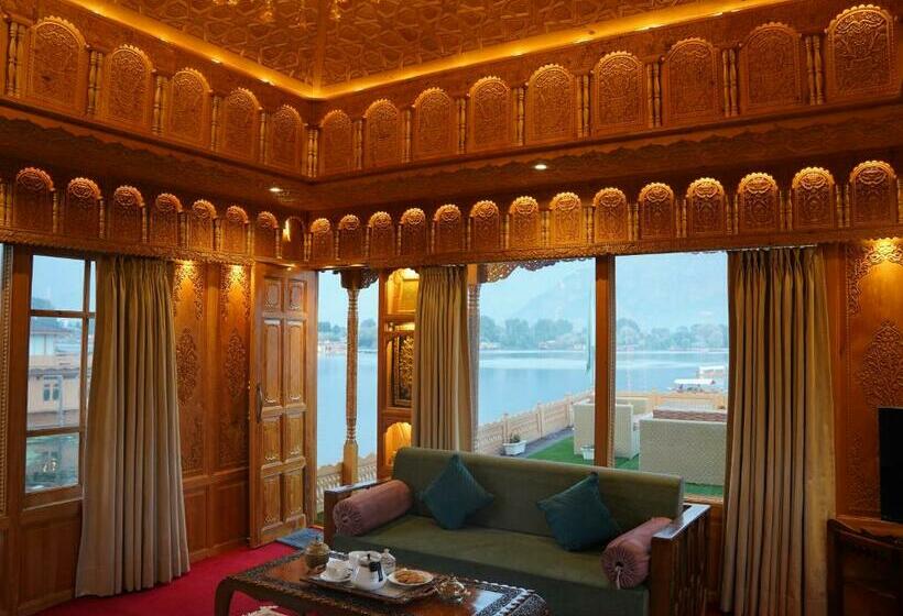 Номер Стандарт Вид на Озеро, Harmukh Houseboat By Stay Pattern