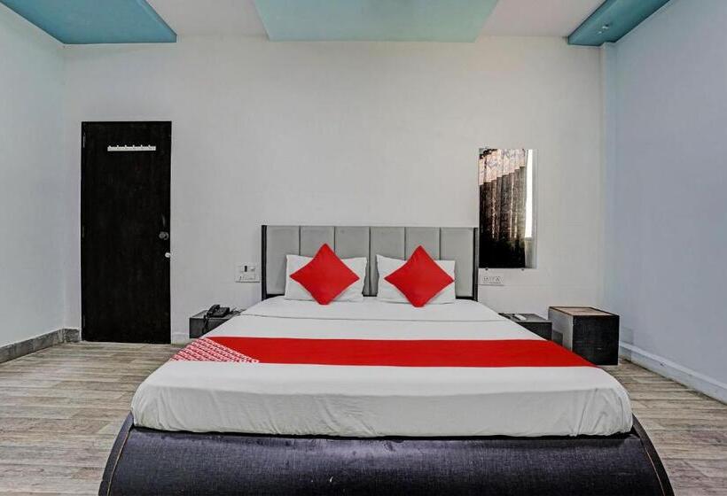 Номер Стандарт, Oyo Flagship Hotel 13insky