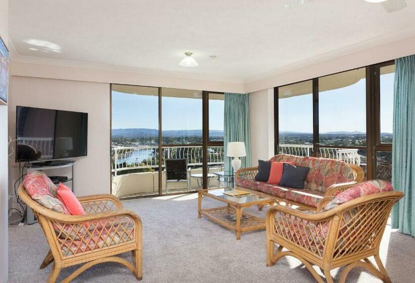 침실 3개 아파트, Capricornia Apartments