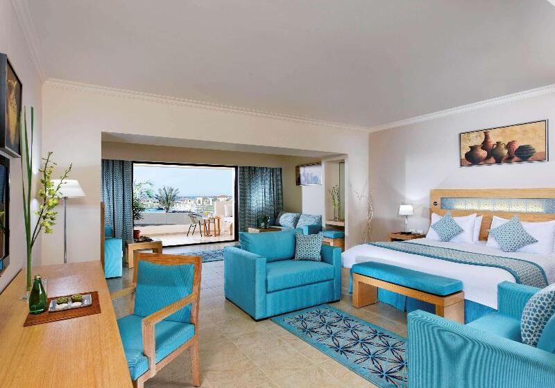 اتاق لوکس با چشم‌انداز دریا, Movenpick Waterpark Resort & Spa Soma Bay