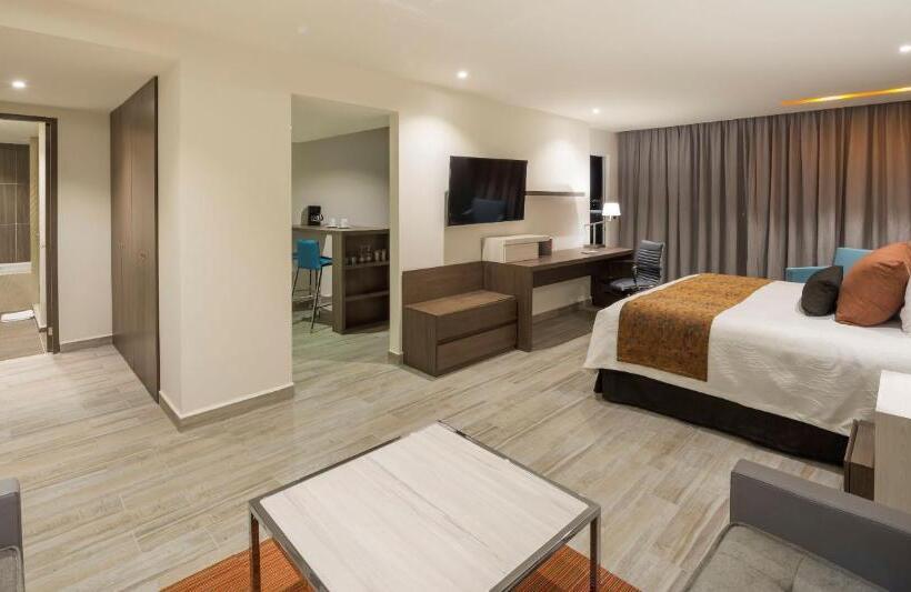 ジュニアスイート, Real Inn Celaya