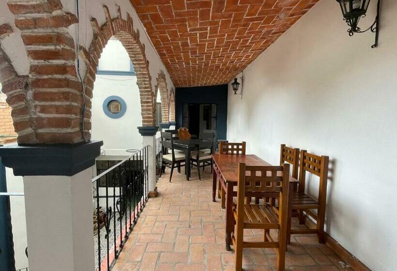 スタンダード４人部屋, & Hostal Santuario