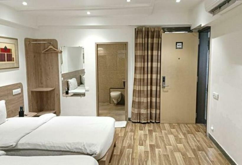 Номер Стандарт, Sapphero Akshar Inn  Jamnagar