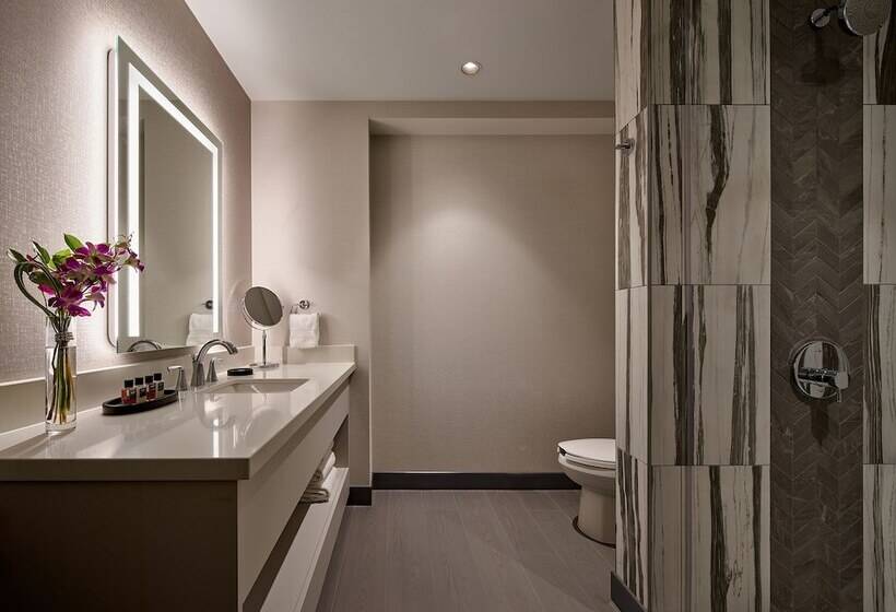 Номер Премиум, Great Canadian Casino Resort Toronto