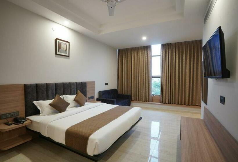 اتاق لوکس, Krishna Inn