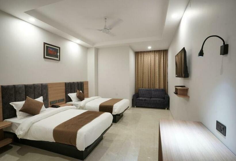 اتاق لوکس, Krishna Inn