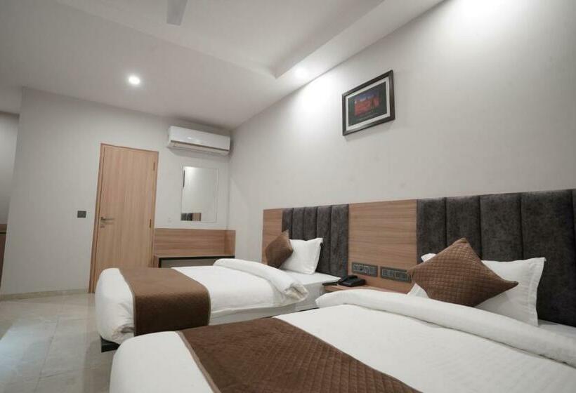 اتاق لوکس, Krishna Inn