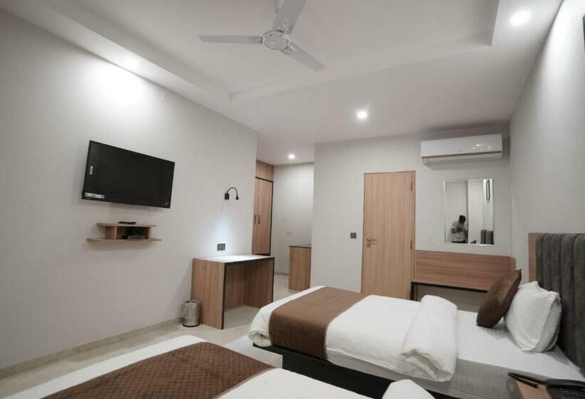 اتاق لوکس, Krishna Inn
