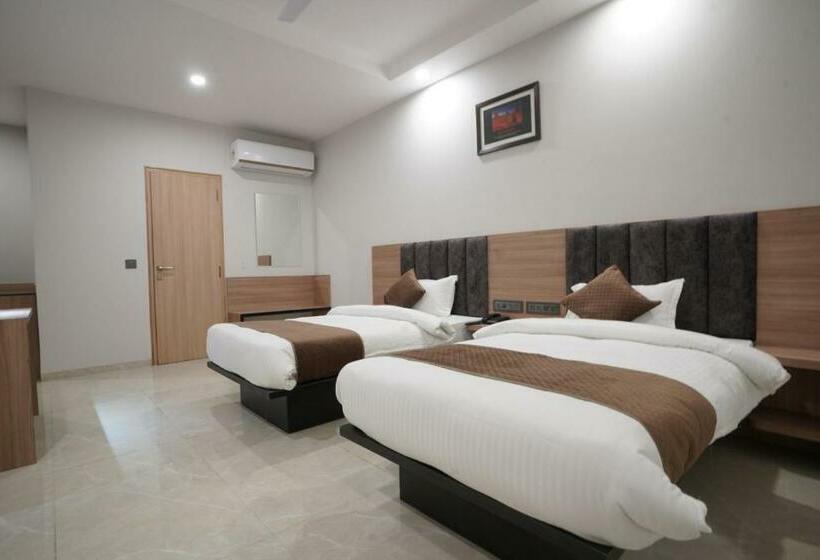 اتاق لوکس, Krishna Inn