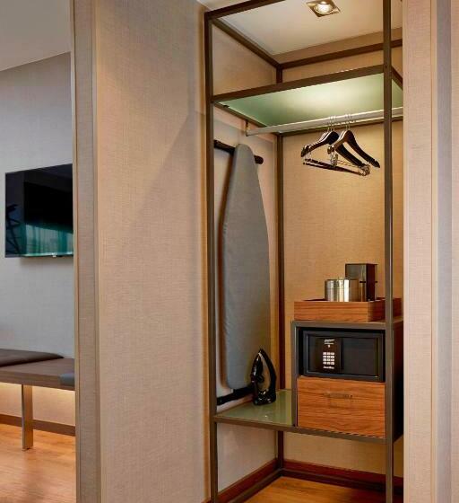 Стандартный Номер Кровать Кинг, Ac Hotel By Marriott Atlanta Buckhead At Phipps Plaza