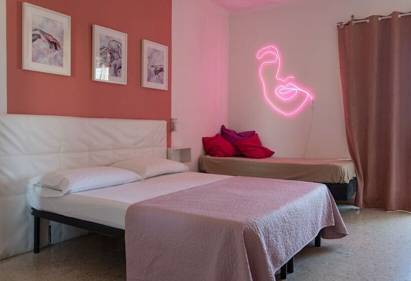 اتاق استاندارد, B&b Piramide Terrace