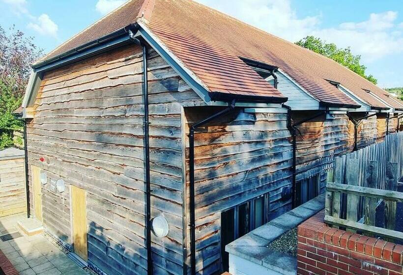 اتاق سوپریور, The White Hart, Wroughton