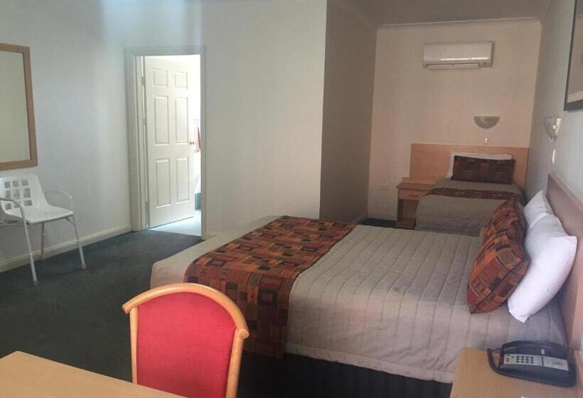 Номер Стандарт, Abel Tasman Motor Inn