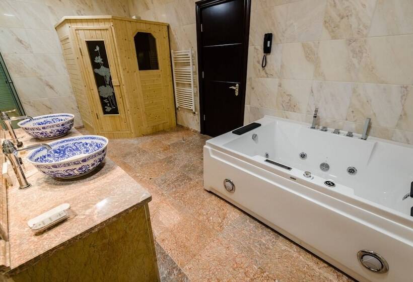 1 Bedroom Deluxe Apartment Sea View, Bavaria Blu