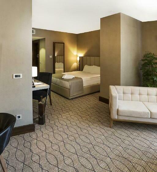 Полулюкс, Ramada By Wyndham Sakarya