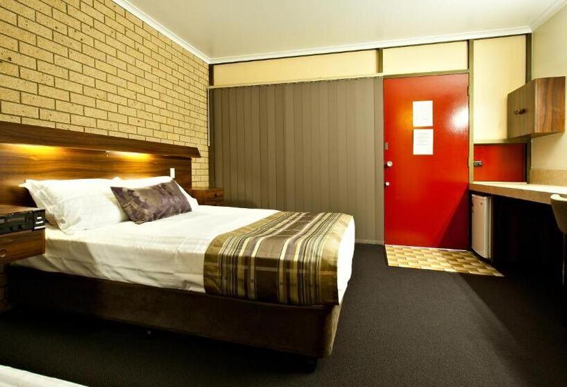 Номер Стандарт, Sarina Motor Inn