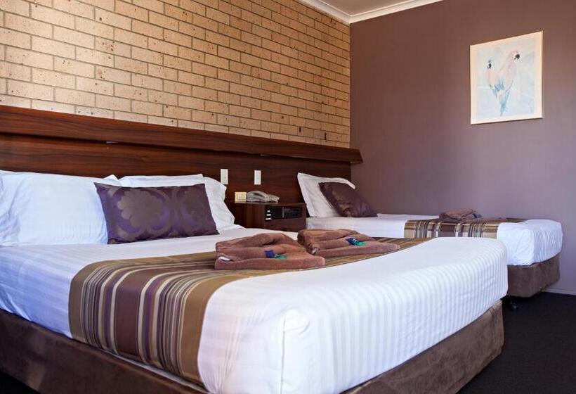 Номер Стандарт, Sarina Motor Inn