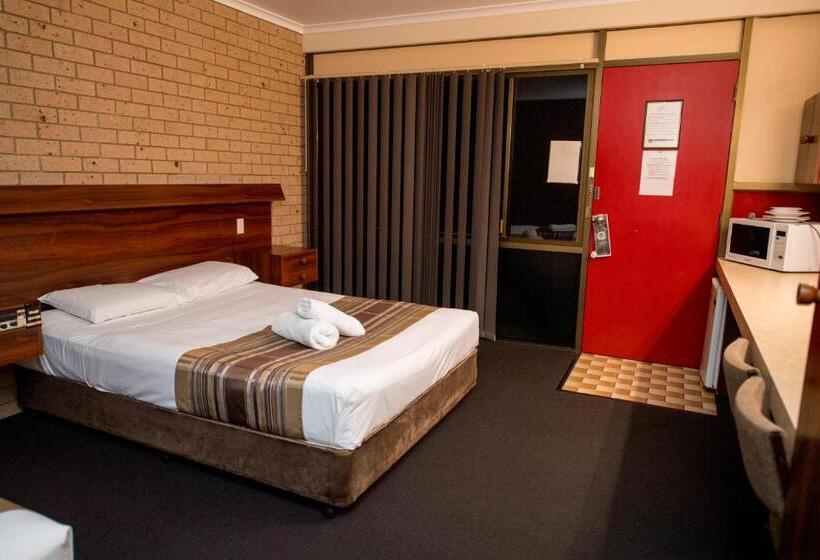 Номер Стандарт, Sarina Motor Inn