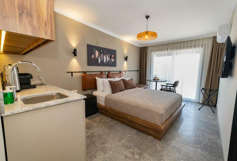 سوییت با چشم‌انداز دریا, Bd Suites