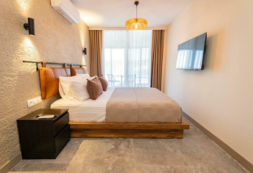 Suite with Terrace, Bd Suites