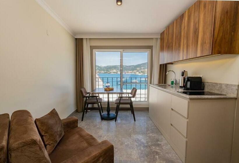 Deluxe Suite Sea View, Bd Suites