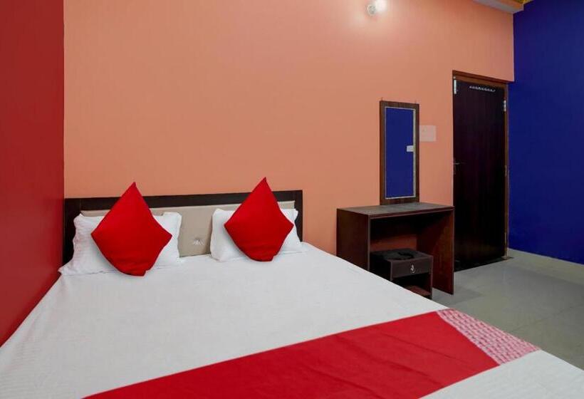 Трехместный Номер Классика, Oyo Flagship 81455 Hotel Rm