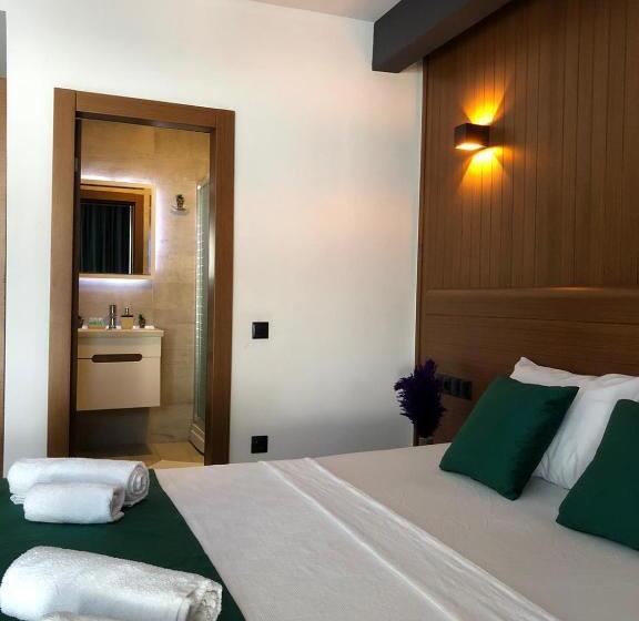 Люкс Вид на Бассейн, Seren Otel çeşme