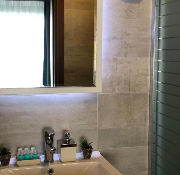 Люкс Вид на Бассейн, Seren Otel çeşme