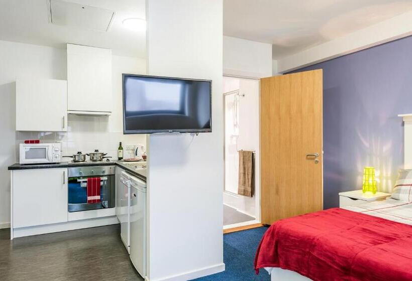 استودیوی استاندارد, Destiny Student Shrubhill   Campus Accommodation