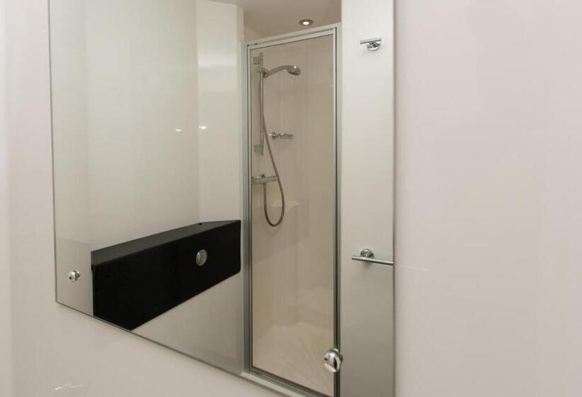 5 Bedroom Apartment, Destiny Student Shrubhill   Campus Accommodation